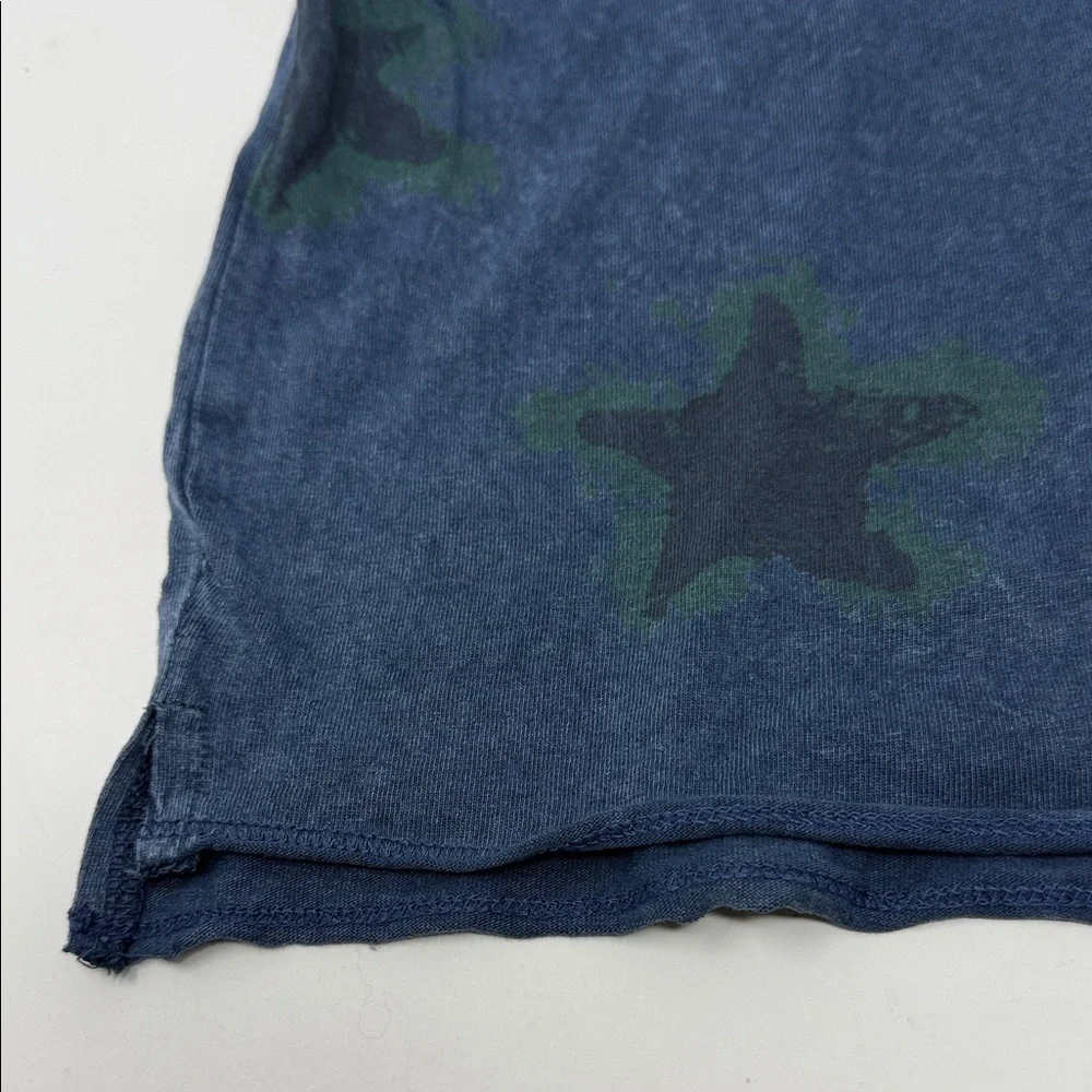 Kids Navy Blue Star Graphic Tee Approx size Bots Small (tag missing )
